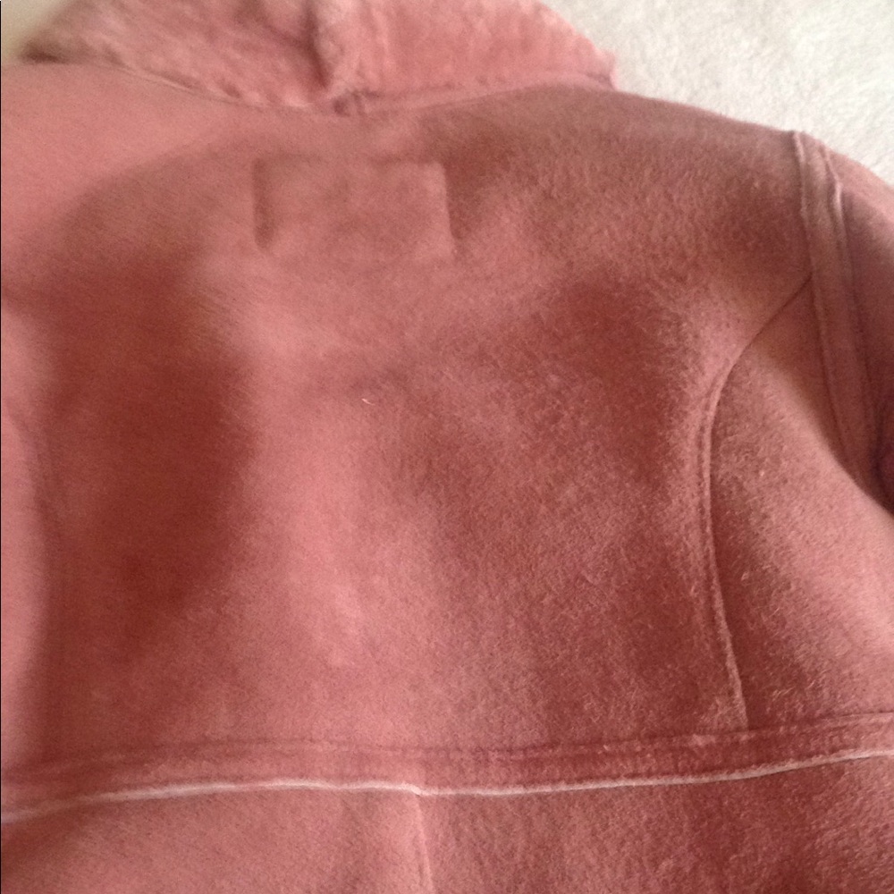 Girls size 4T shearling winter coat. - Picture 7 of 8